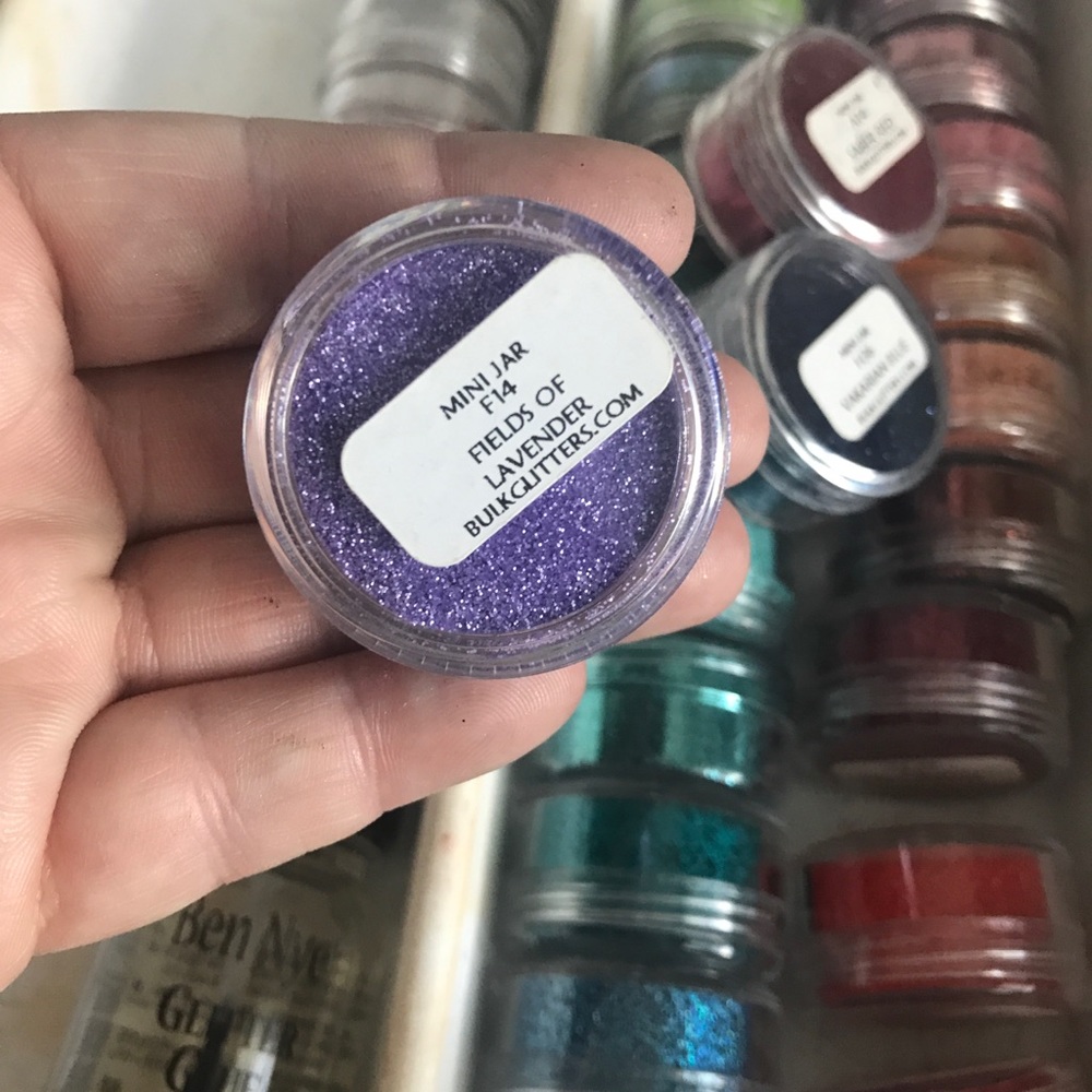 30+ cosmetic glitters